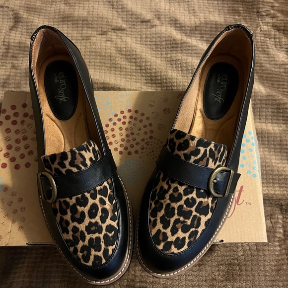 Eurosoft Animal Print Loafers size 9 1/2  - Euro 41 - Picture 1 of 5